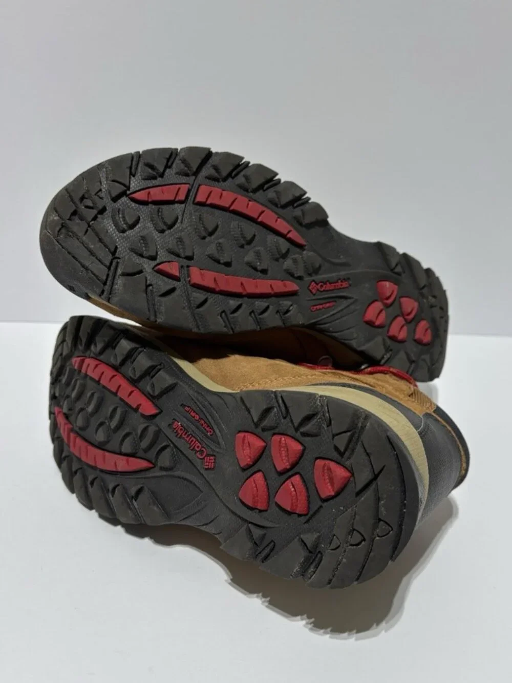 Columbia Women’s Newton Ridge Amped Hiking Boots Brown, Size 8.5 Wide